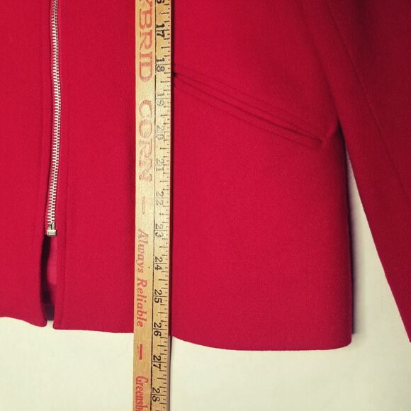 Hillard and Hansen Women's 100% Wool RED Blazer Zip up Size 8 Jacket Shacket - Picture 6 of 8